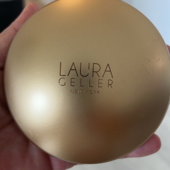 Laura Geller. Baked Magic Glow - Picture 4 of 6